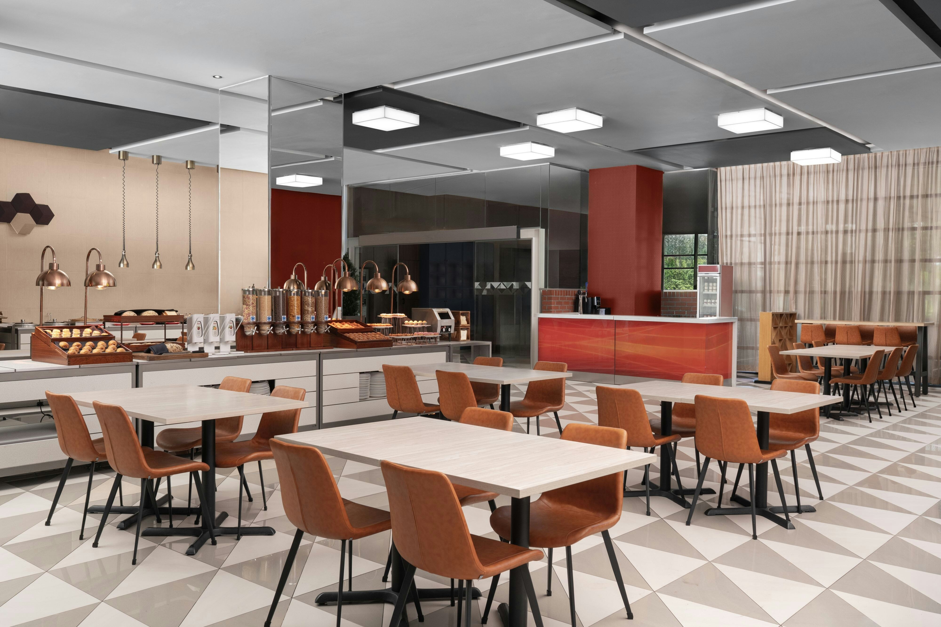 Four Points by Sheraton Singapore, Jurong 11/26