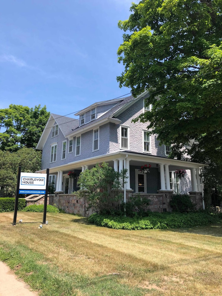 Charlevoix House 40/50