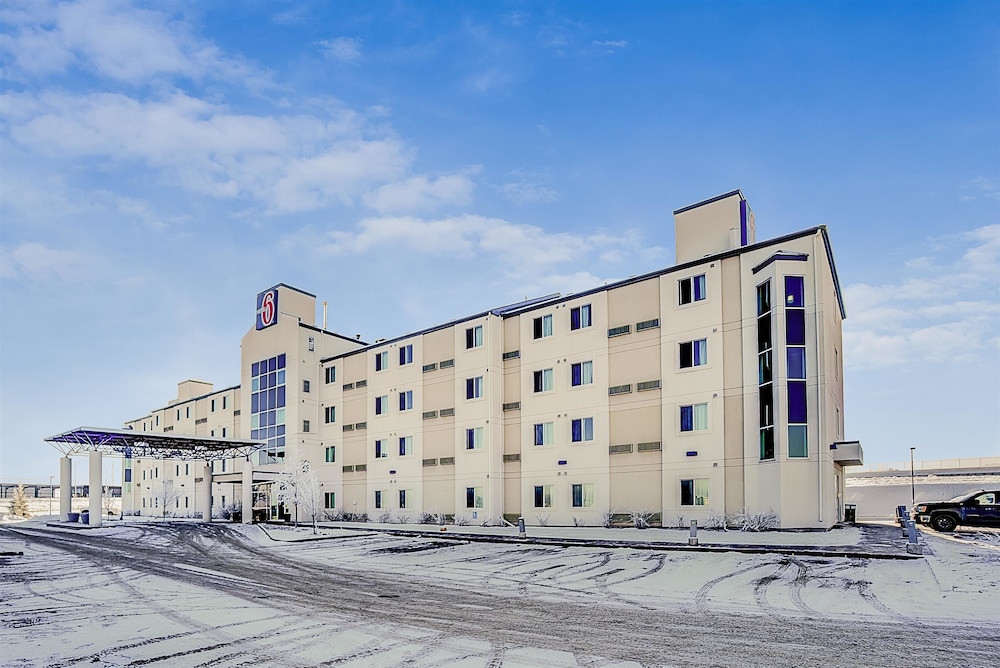 Motel6 Grande Prairie, AB in CLAIRMONT - AB