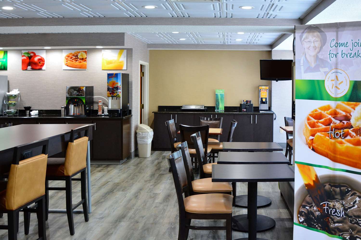 Quality Inn Union US Hwy 176 6/11