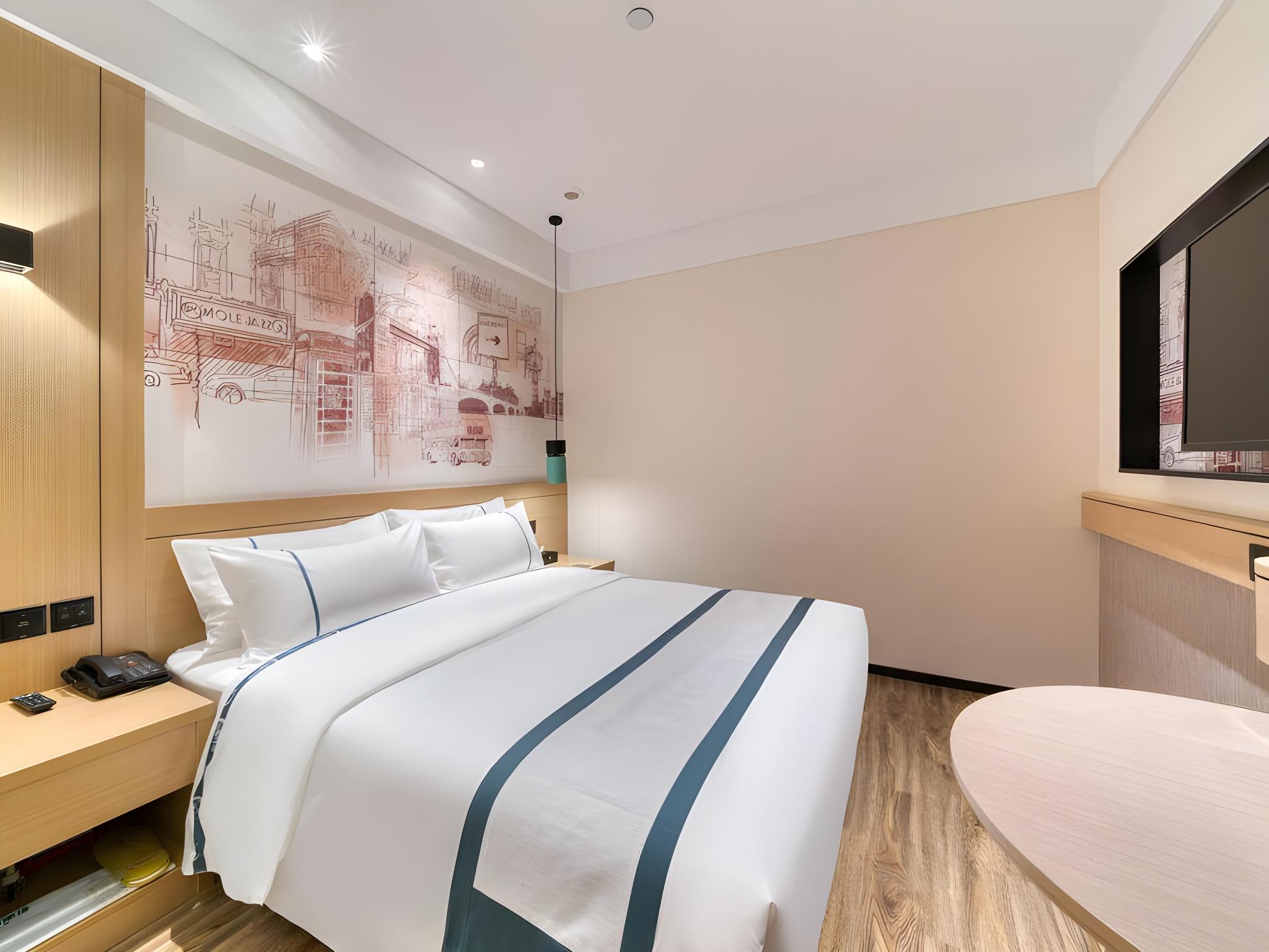 Special, King Bed, Queen Bed