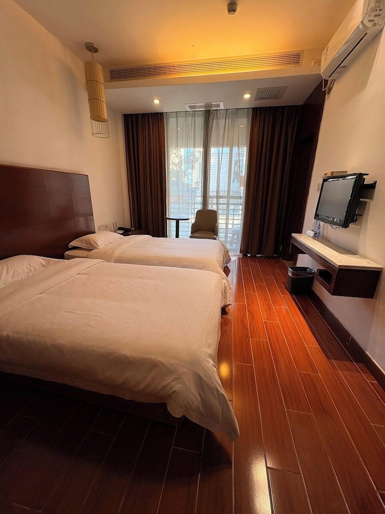 Guangzhou Baiming Fangyuan Apartment 15/47