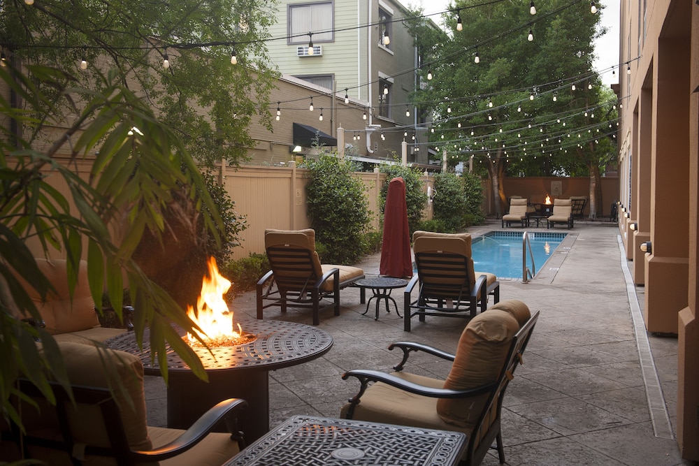 Hampton Inn New Orleans St Charles Ave Garden District La 61/63