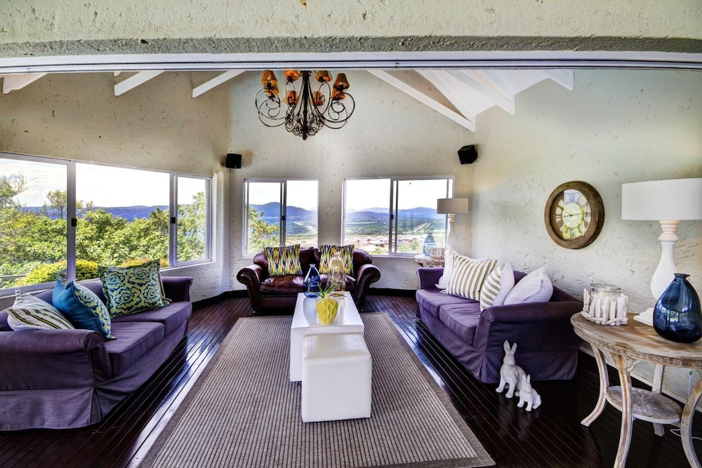 Francolin Lodge 27/50