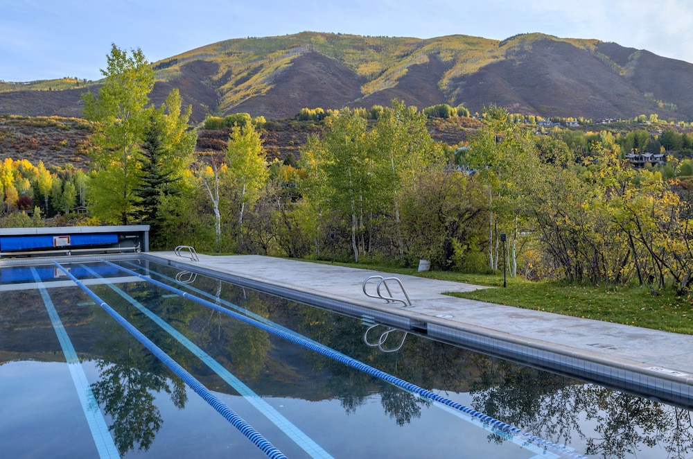 Aspen Meadows Resort 29/68