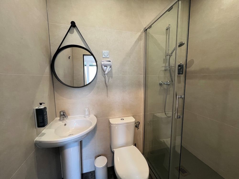 P Tit Dej Hotel Niort 58/58