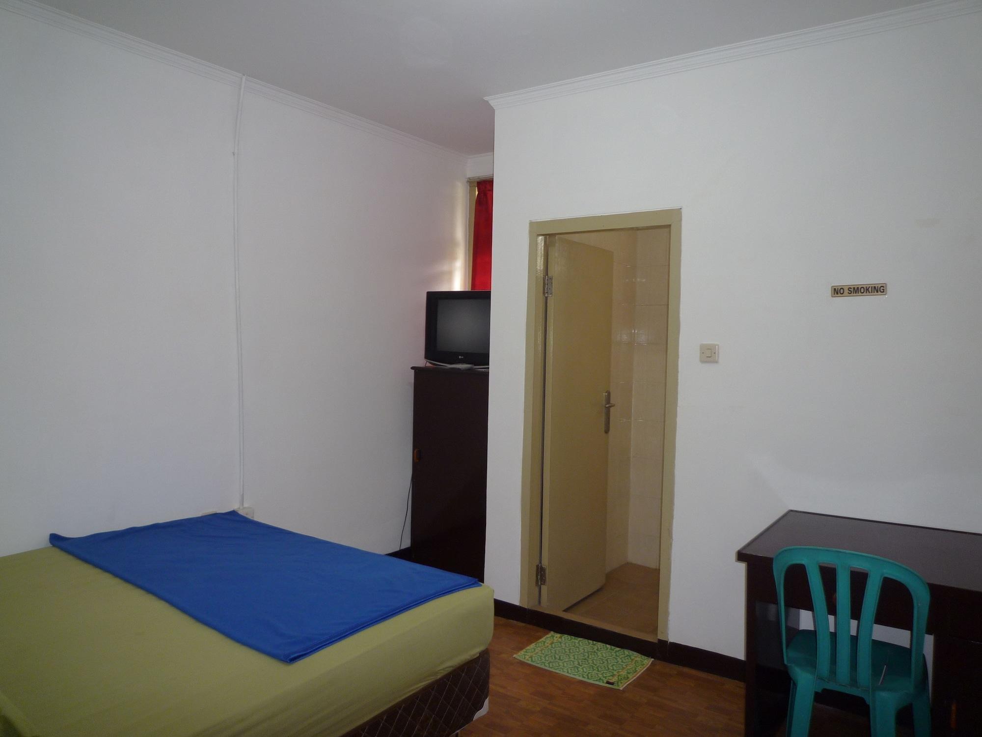 Room at Hotel O near D'Botanica Bandung Mall, BANDUNG