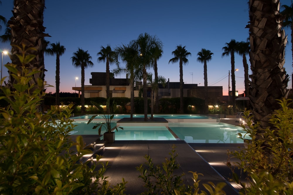 Sanlu Hotel 47/53