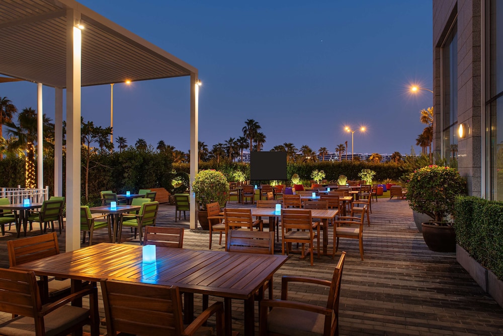 Radisson Dubai Damac Hills 33/47
