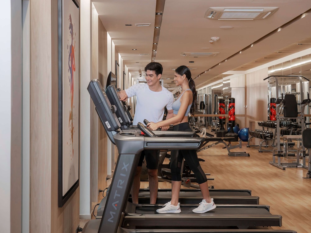 Novotel Living Bangkok Sukhumvit Legacy 45/77