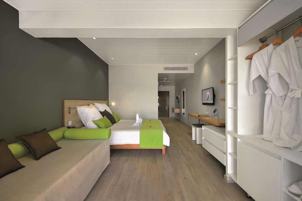 Mauricia Beachcomber Resort Spa 50/78
