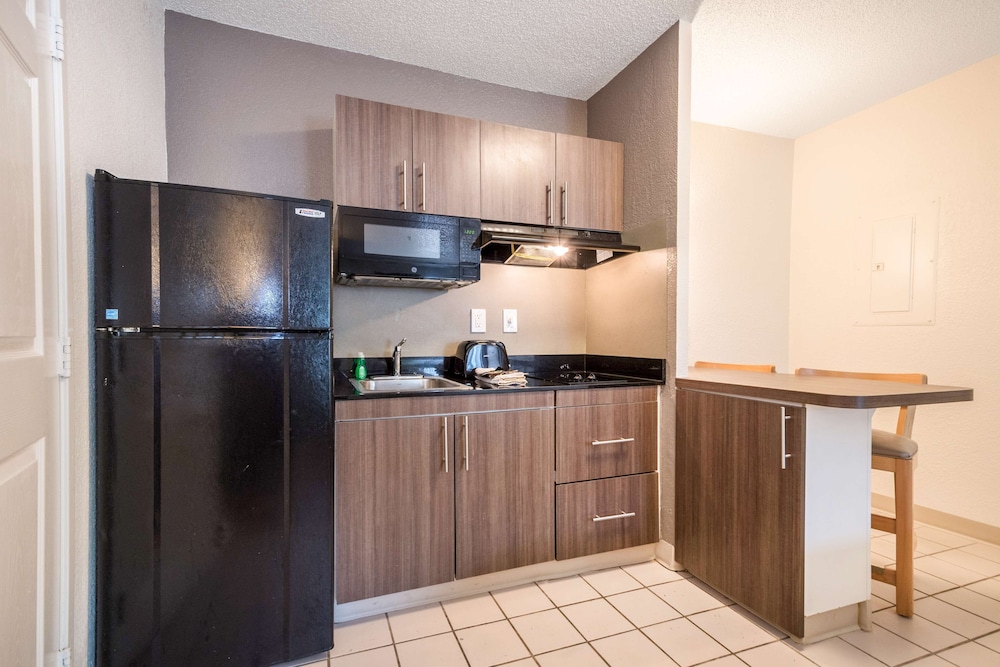 Studio 6 Extended Stay - Duluth, GA - Atlanta - Gwinnett Place 11/48