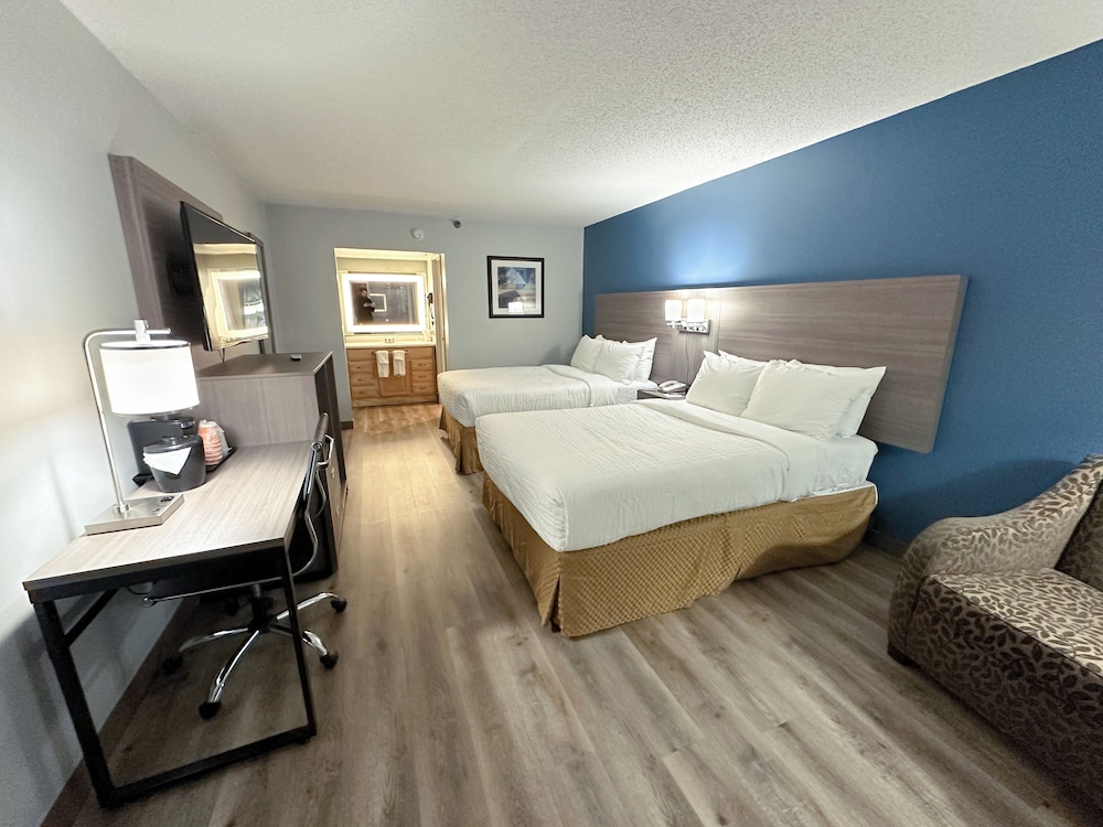 ROOM, 2 DOUBLE BEDS