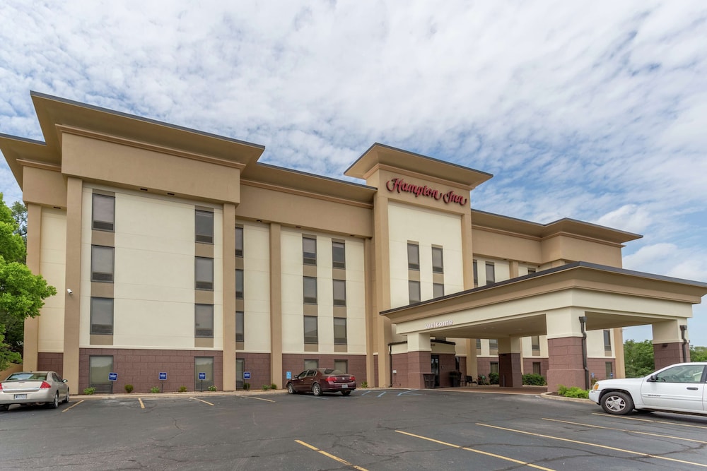 Hampton Inn Jefferson City at Capital Mall 1/43