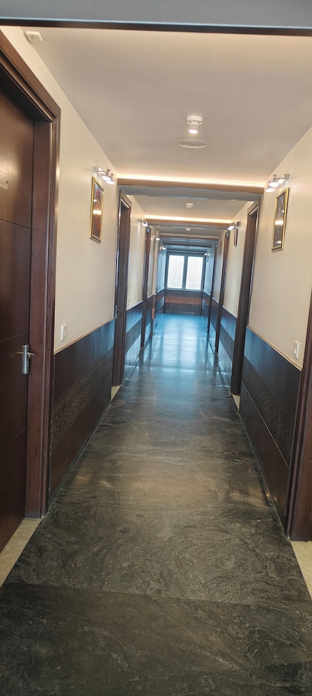 Fabhotel Taj Nagari 30/50