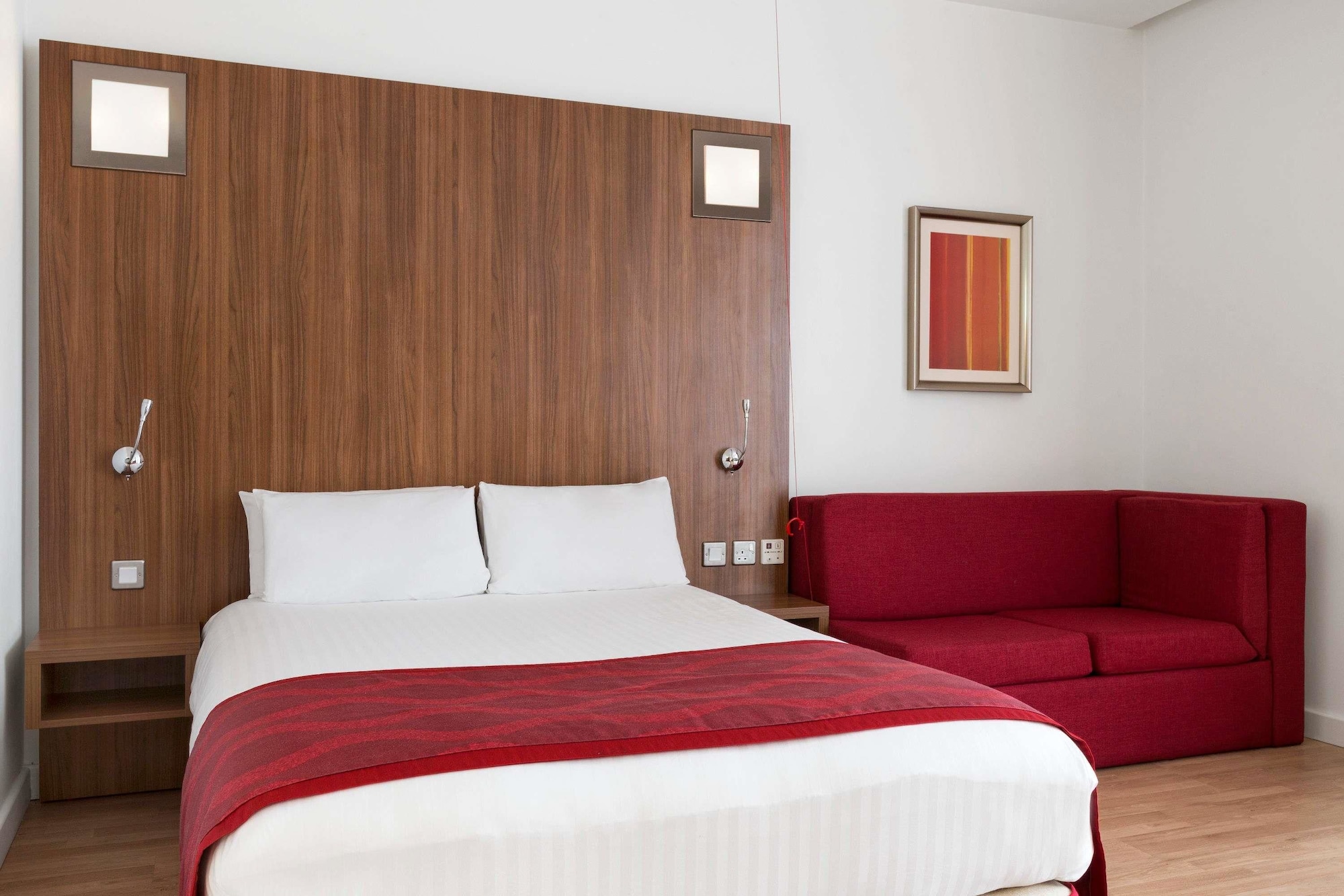 BUSINESS, KING BED