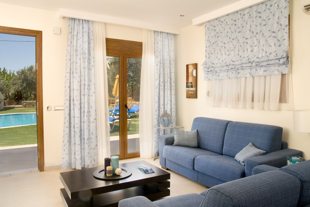 Blue Dream Luxury Villas 41/60