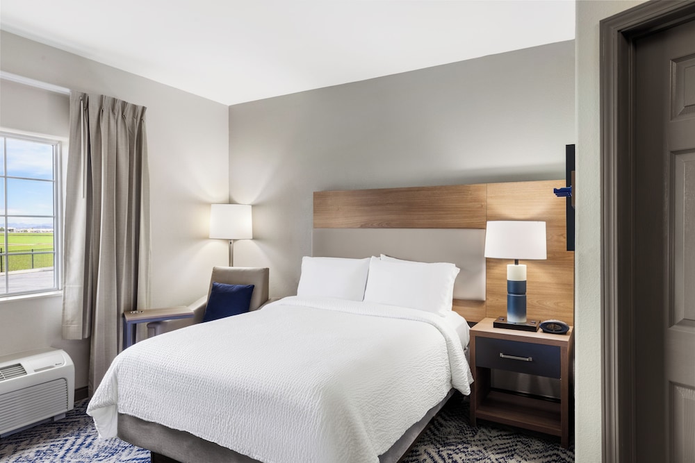 1 Bedroom, Suite, Queen Bed