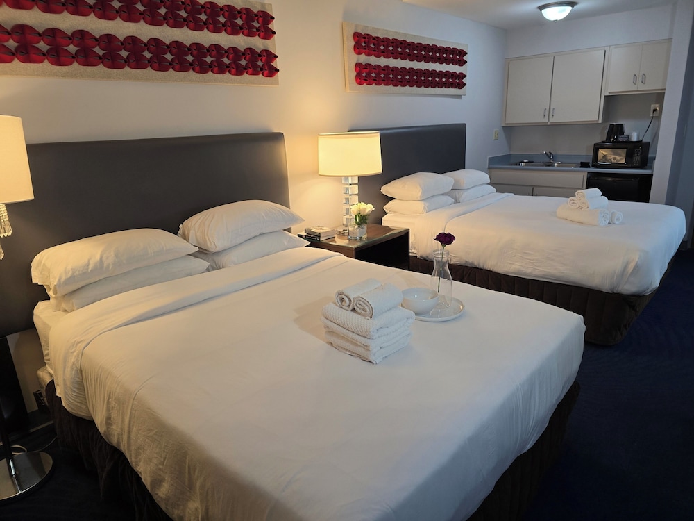 Illini Inn & Suites 6/26