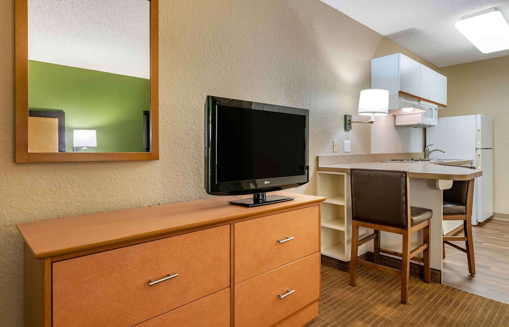 Extended Stay America Suites Orlando Altamonte Springs 50/58