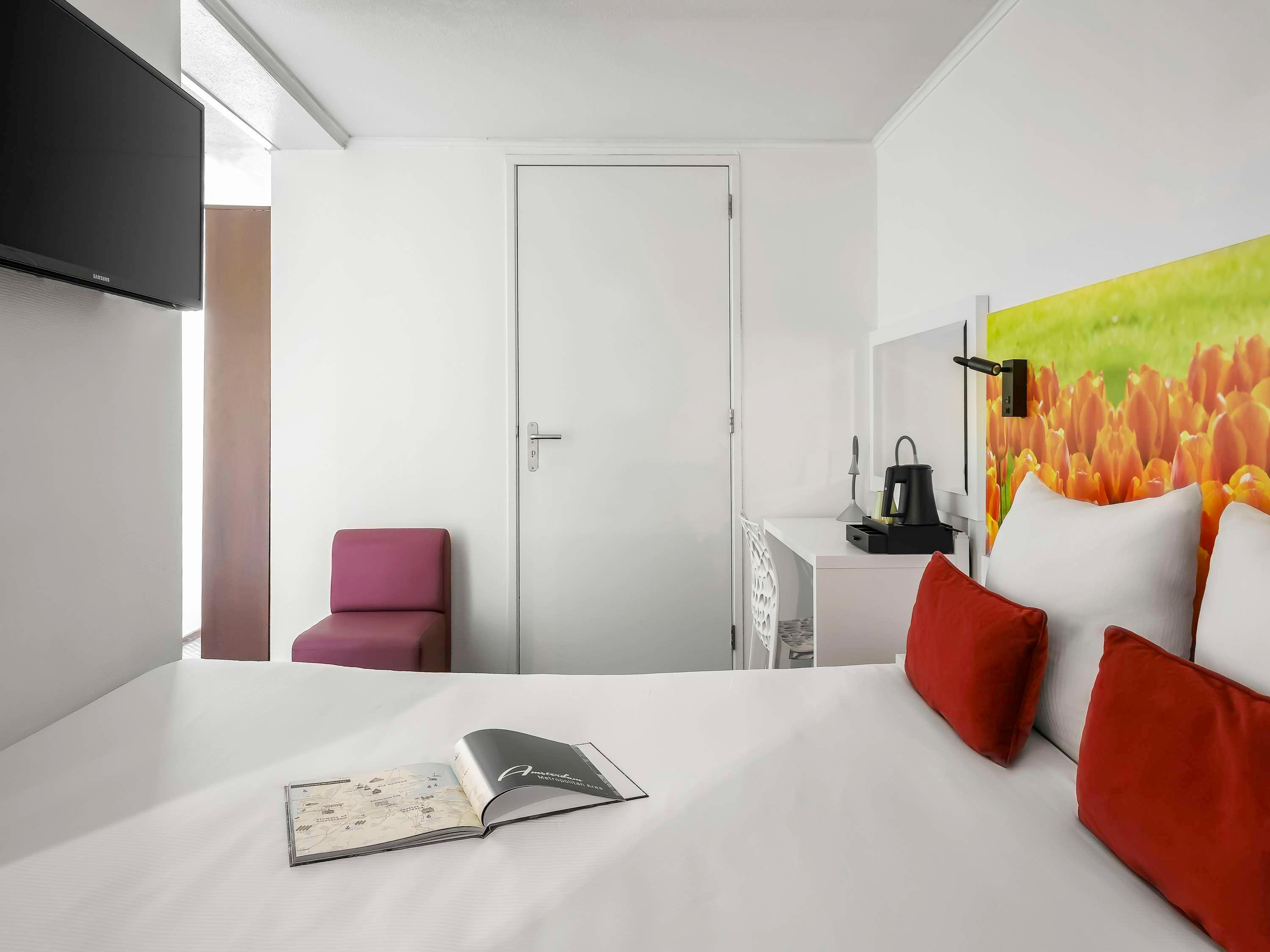 BASEMENT, DOUBLE BED, SMALL