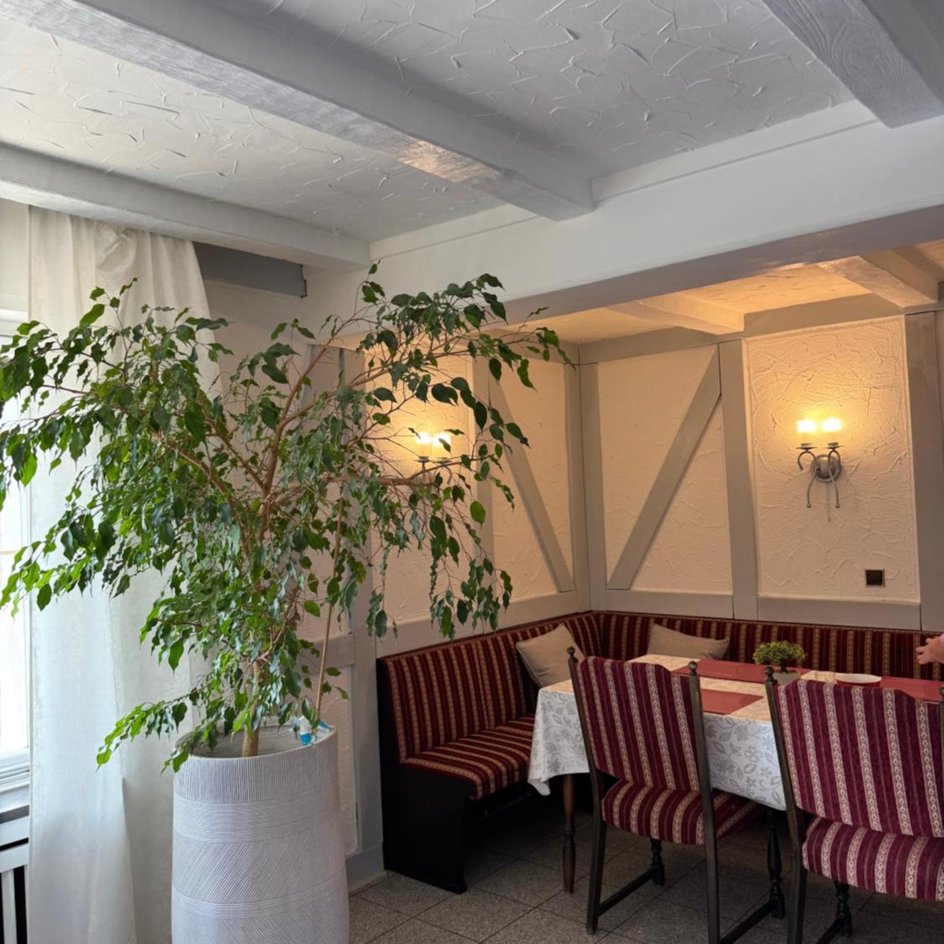 Zur Post Hotel 44/54