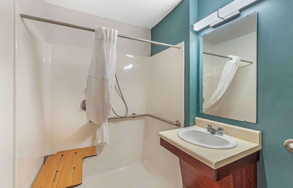 Studio 6 Extended Stay Little Rock Southwest AR 47/50