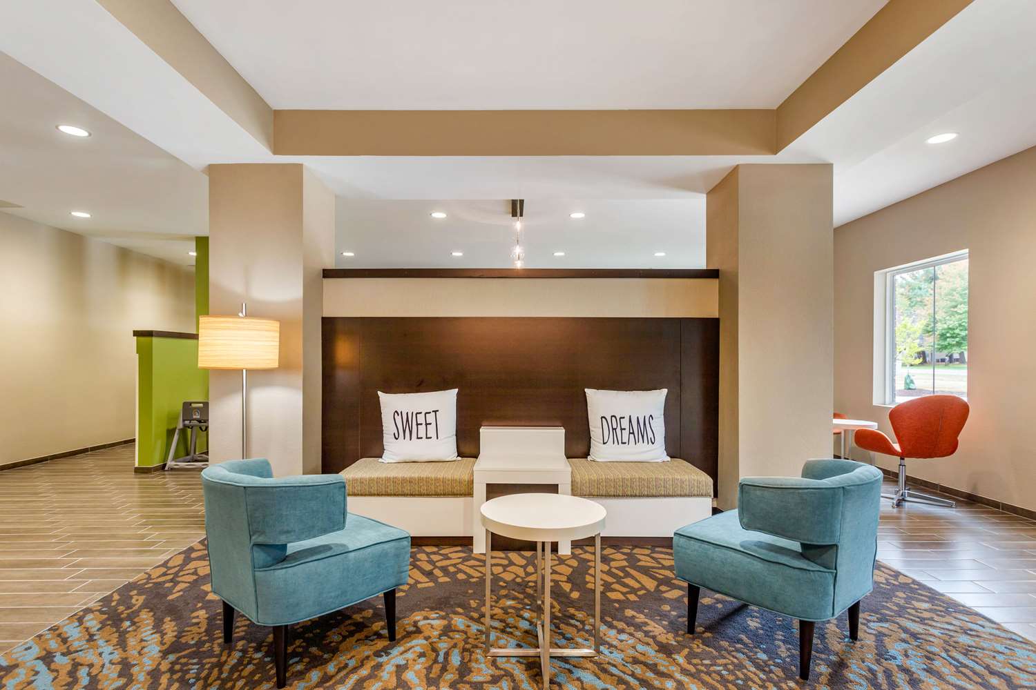 Sleep Inn & Suites Gallatin Nashville Metro 8/28