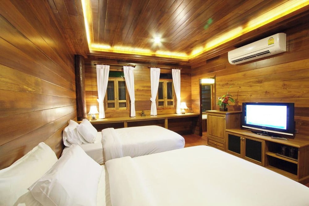 ROSEWOOD, DELUXE, TWIN BEDS