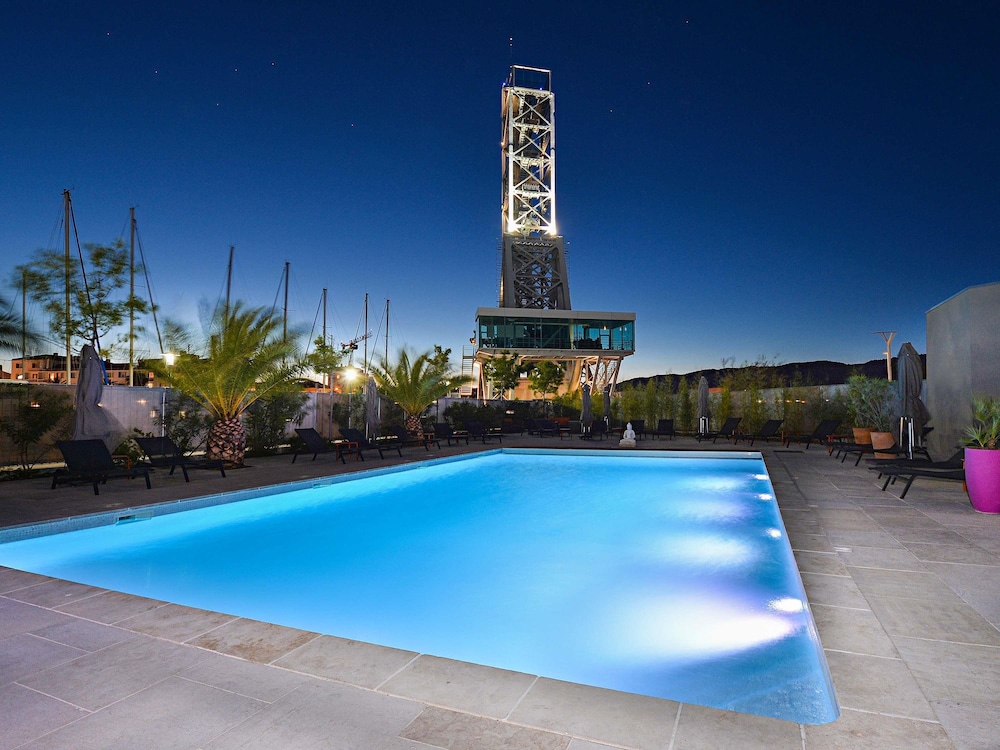 Hotel Mercure Toulon La Seyne-Sur-Mer 48/76