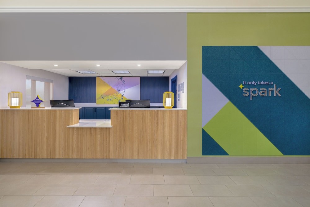 Lobby at Spark by Hilton California Lexington Park, CALIFORNIA - MD