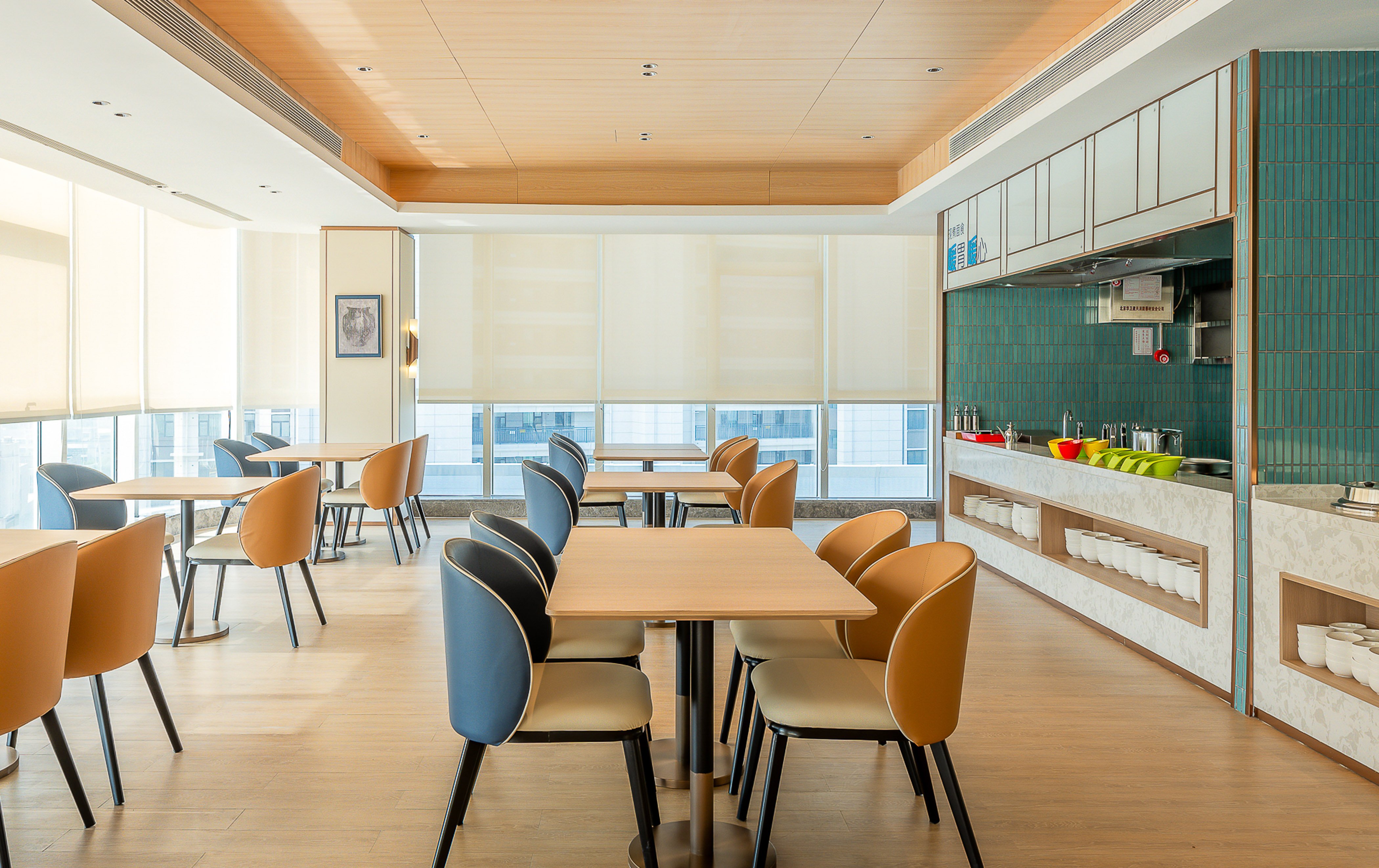 Holiday Inn Express Binzhou City Center 25/29