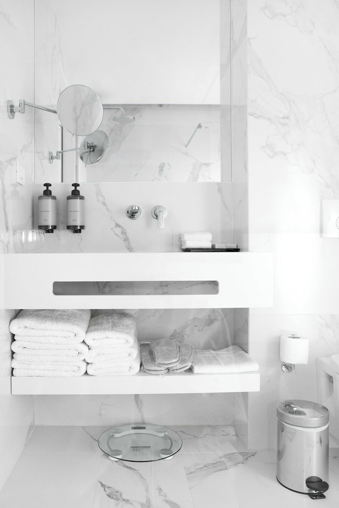 Luwian Athens Boutique Hotel 55/60