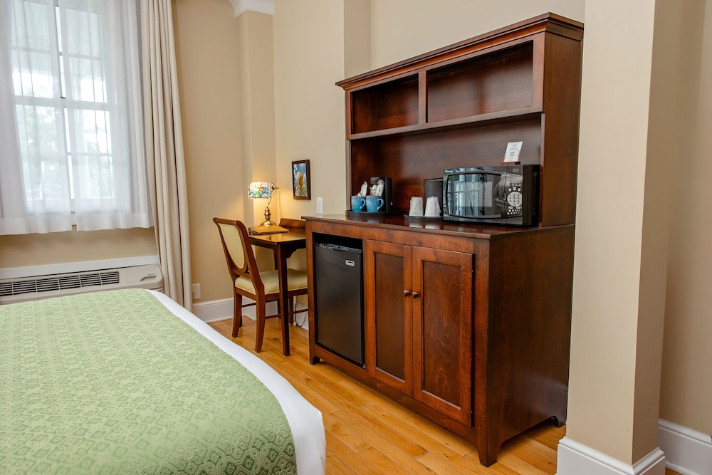 Mills Park Hotel 14/50