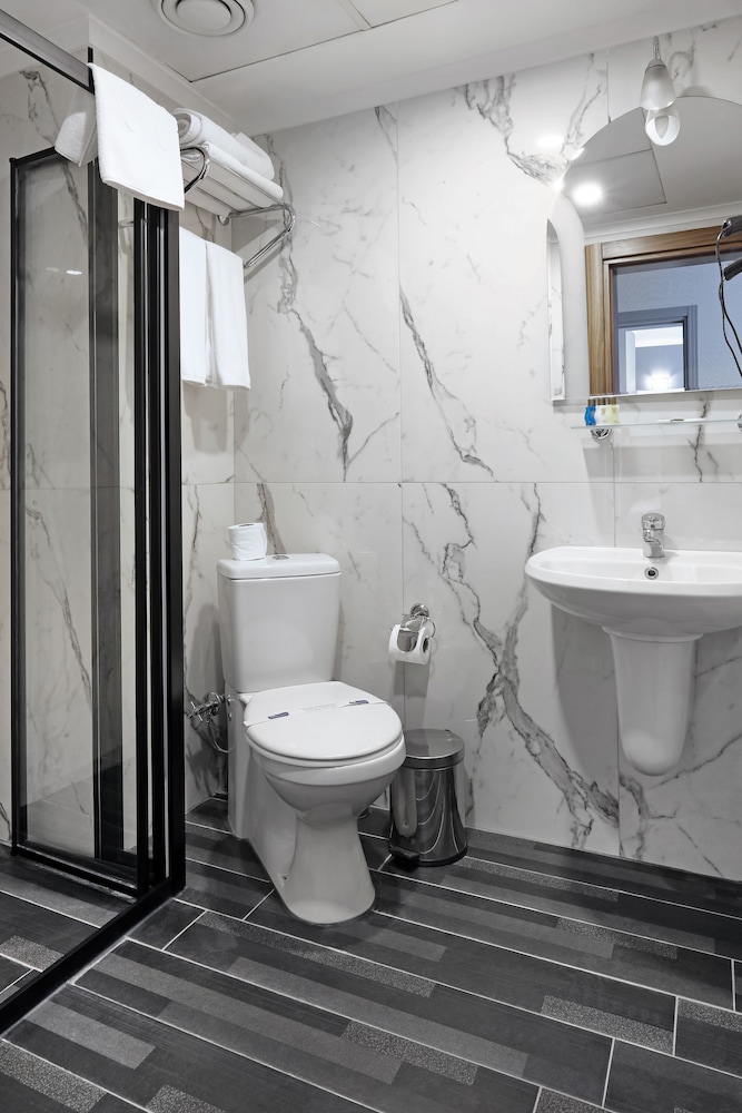 New Balturk Hotel Izmit 70/73