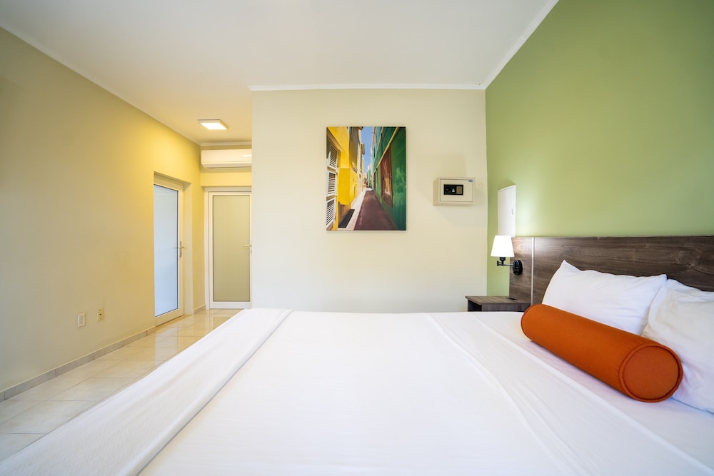 Delynne Boutique Hotel 16/50