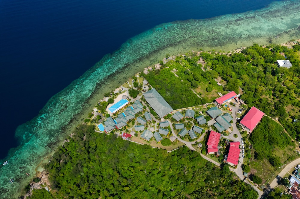 H Resort Bohol – The Coral Cliff by SMS Hospitality 58/65