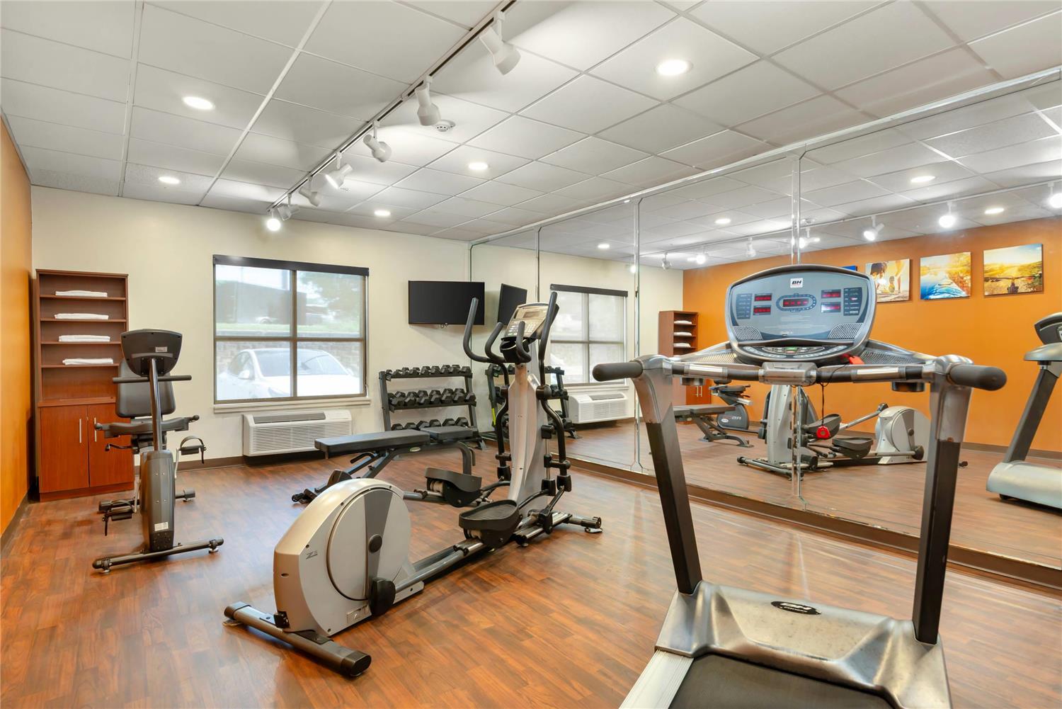 Comfort Suites Oxford I-20 exit 188 23/45