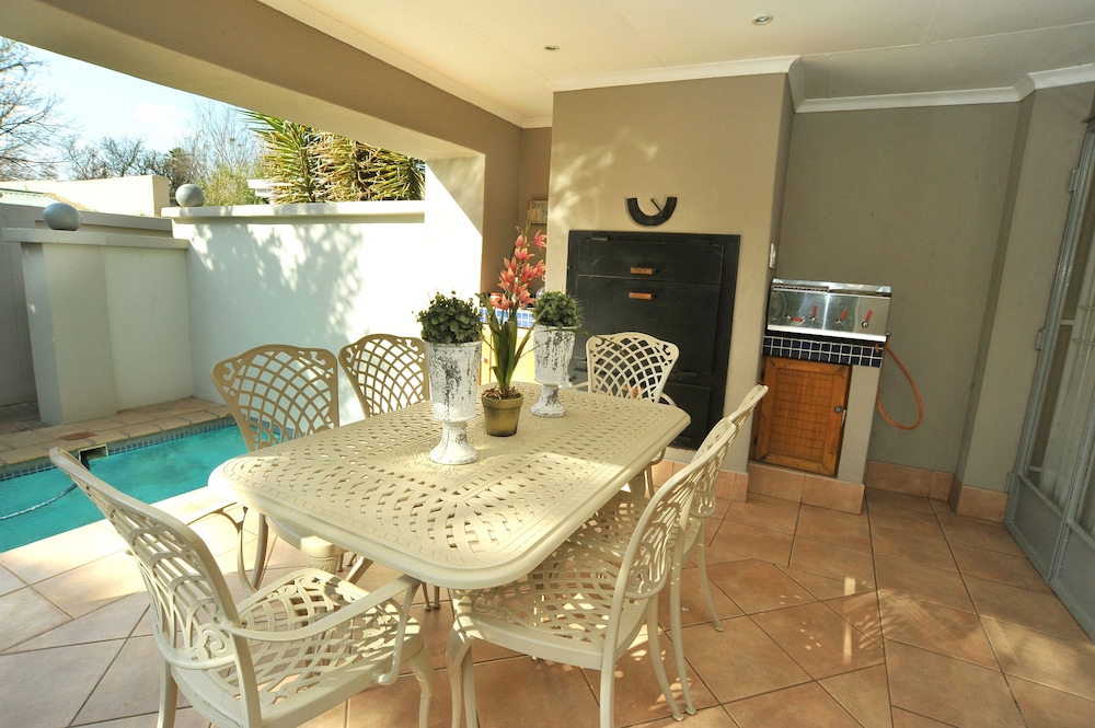 Adato Guesthouse 5/50