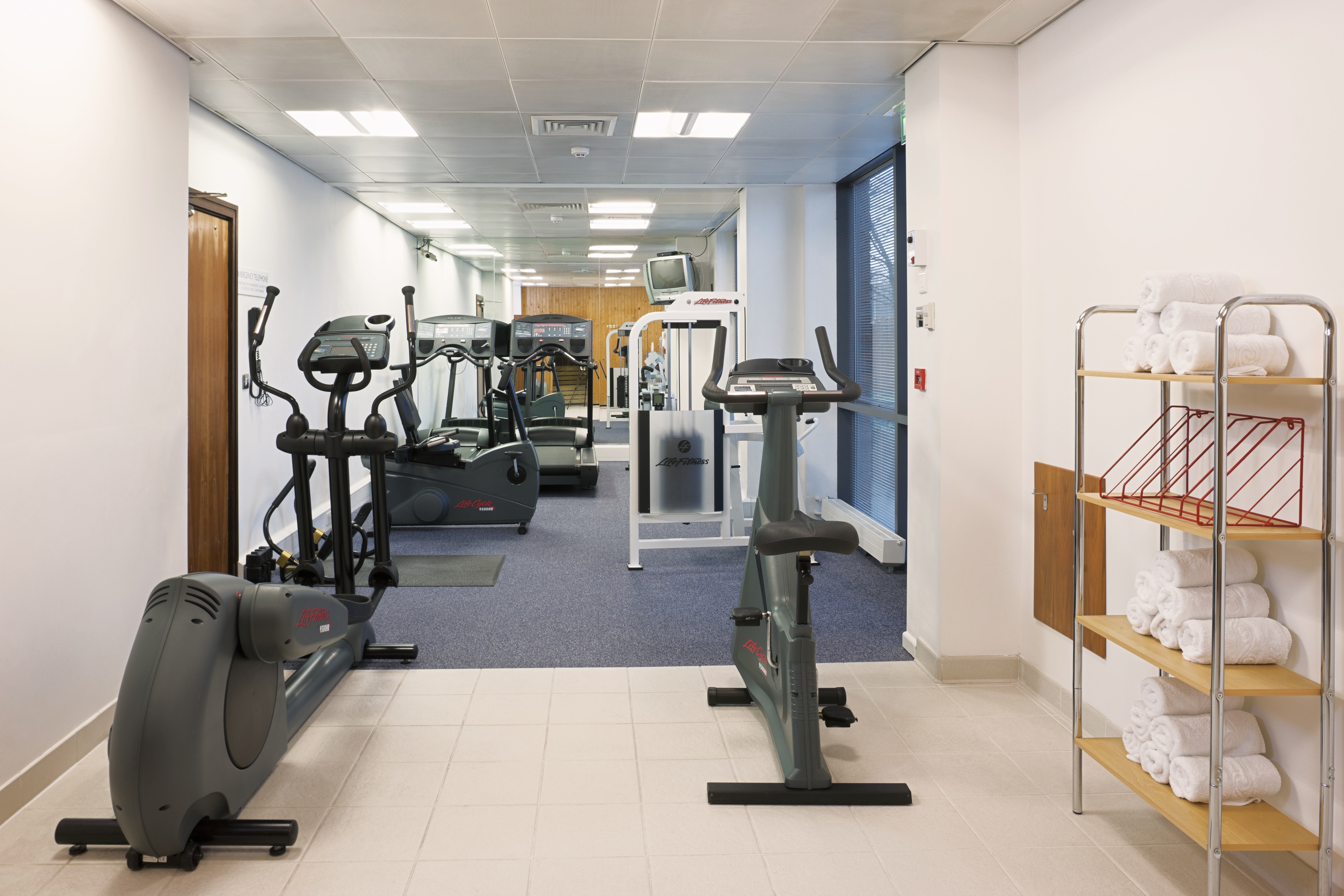 Crowne Plaza Birmingham Nec 37/77