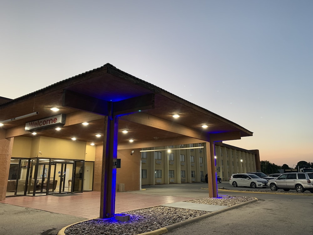 Travelodge by Wyndham Odessa 1/30