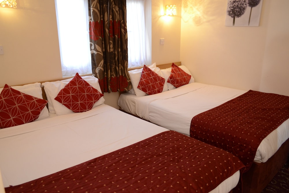 Britannia Inn Hotel Ilford 10/64