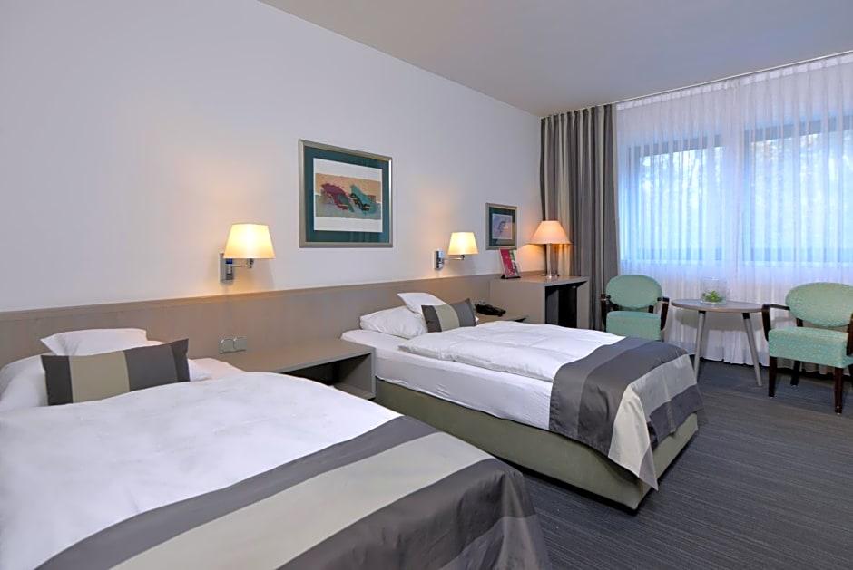 Hotel Spiegel 10/50