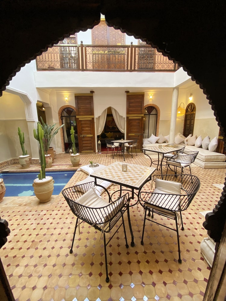 Riad Laora 56/80