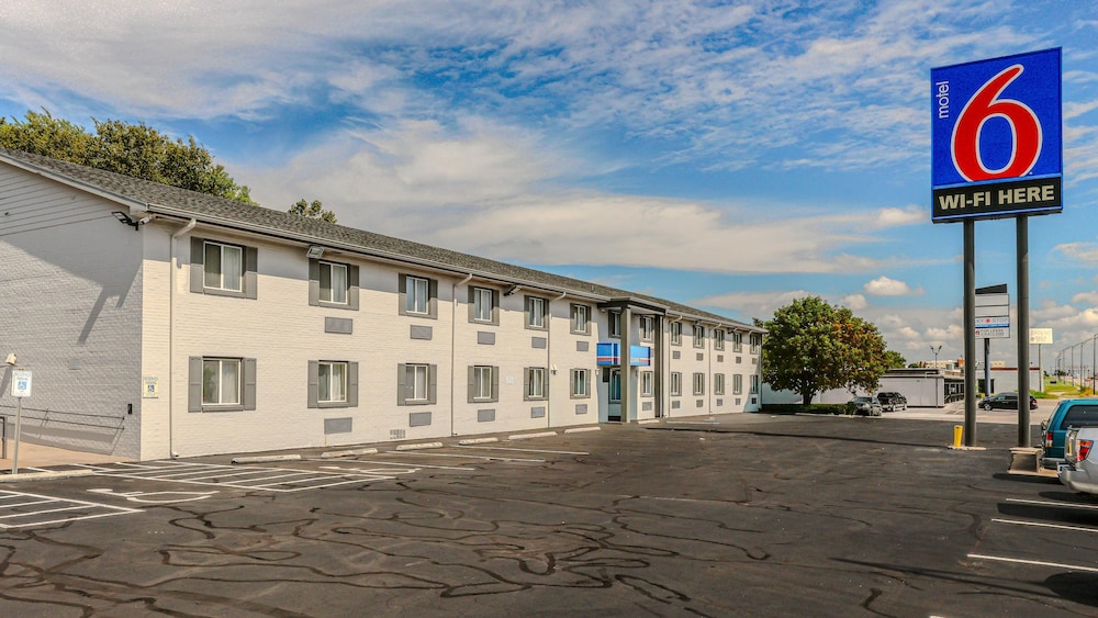 Motel6 Wichita, Kansas 46/57