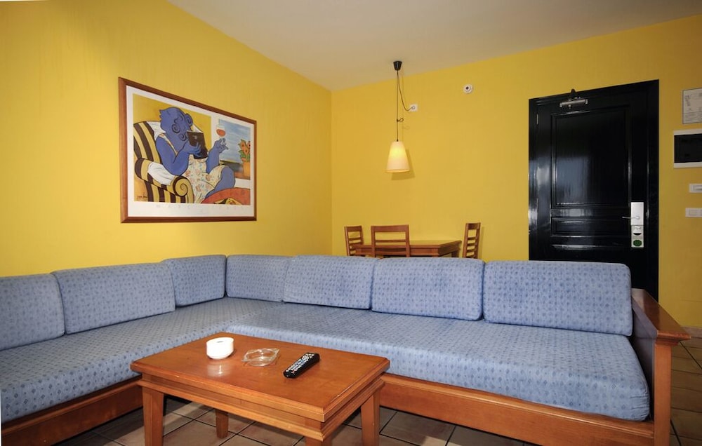 Aparthotel Vibra Blanc Palace 48/65