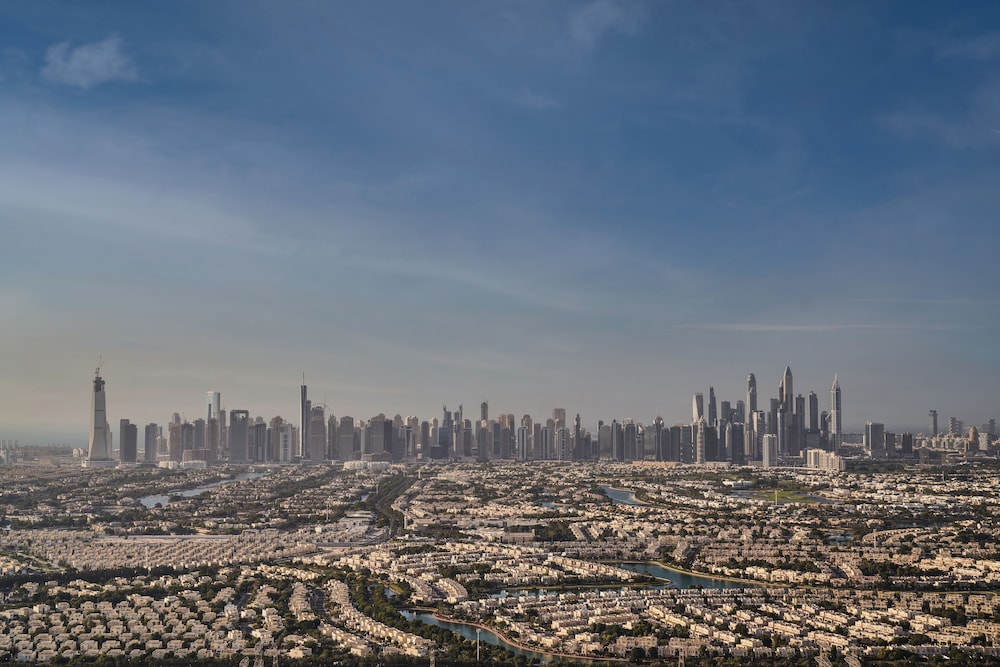Movenpick Jumeirah Village Triangle 76/82