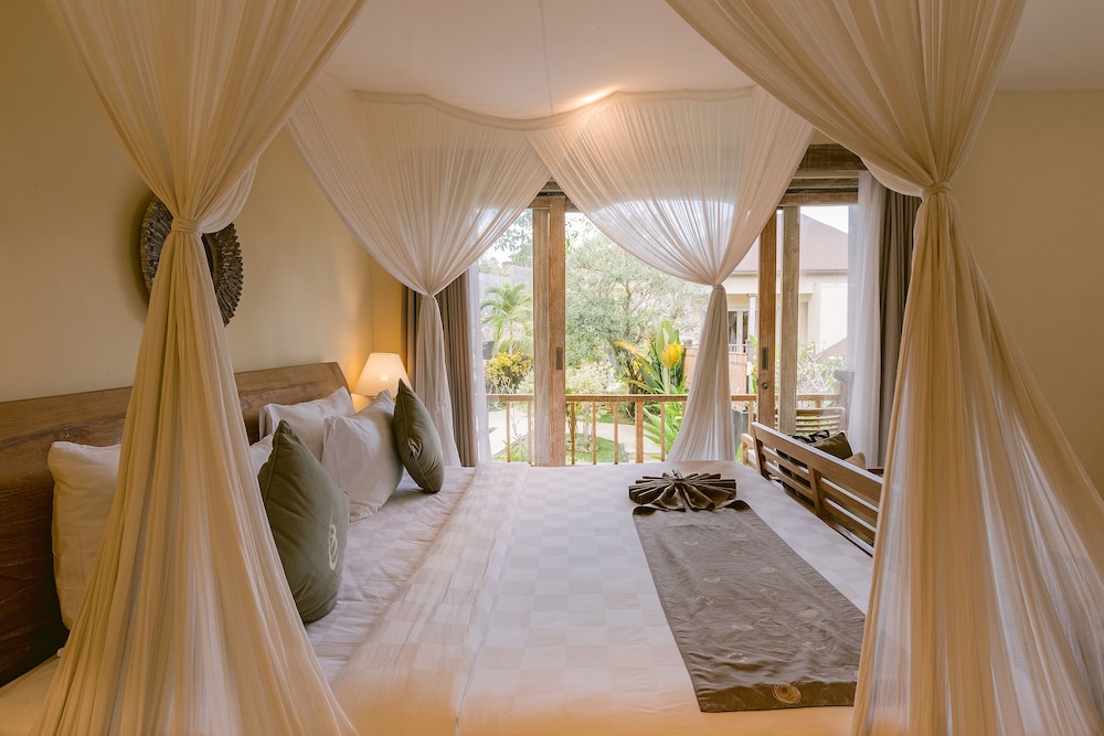 La Berceuse Resort and Villa Nusa Dua by Taritiya Collection 12/50