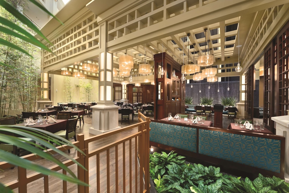 Embassy Suites By Hilton Orlando Lake Buena Vista South 67/82
