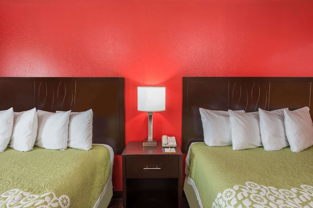 Days Inn Mexico 7/14